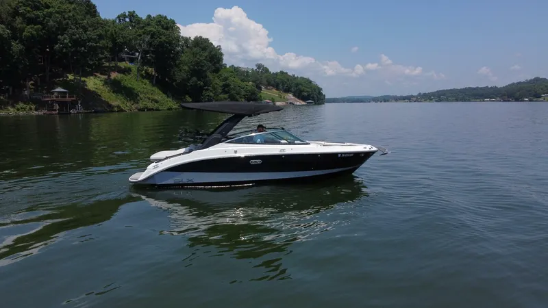 Slide: The Image of Sea Ray SLX 260 Surf 2023 - 6942364