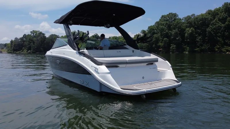 Slide: The Image of Sea Ray SLX 260 Surf 2023 - 6942378