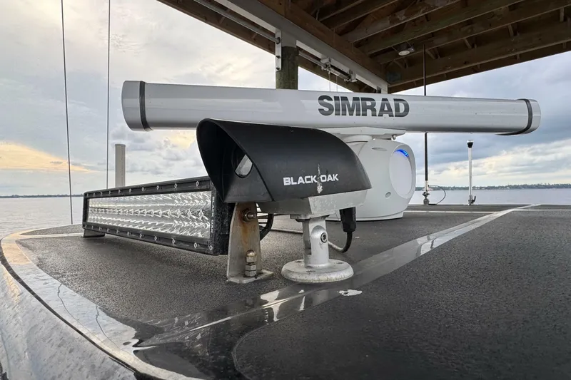 Slide: The Image of Tidewater 320 CC Adventure 2023 - 6942627