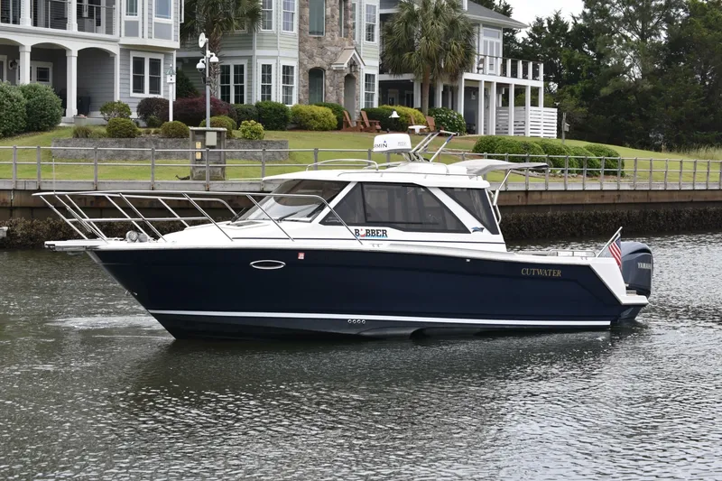 The Image of Cutwater C-248 Coupe 2022 - 7229810