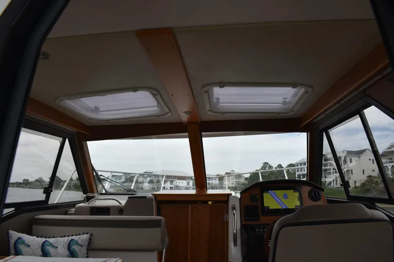 Slide: The Image of Cutwater C-248 Coupe 2022 - 6942727
