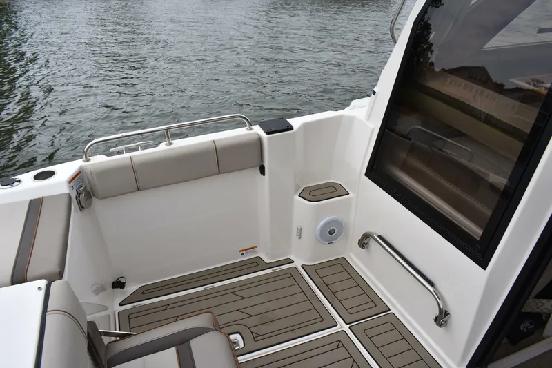 Slide: The Image of Cutwater C-248 Coupe 2022 - 6942774