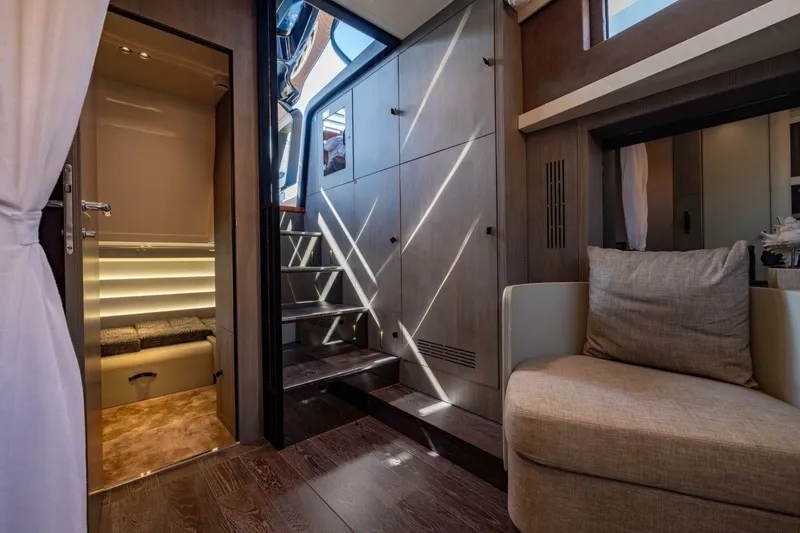 Slide: The Image of Cranchi A46 Luxury Tender 2022 - 6942808