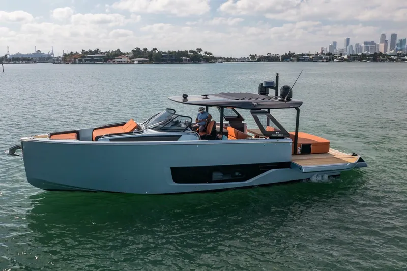 Slide: The Image of Cranchi A46 Luxury Tender 2022 - 6942635