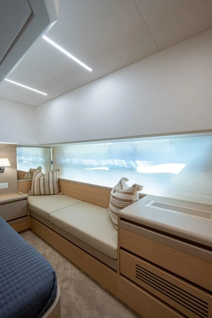 Slide: The Image of Greenline 45 Fly 2022 - 7230080
