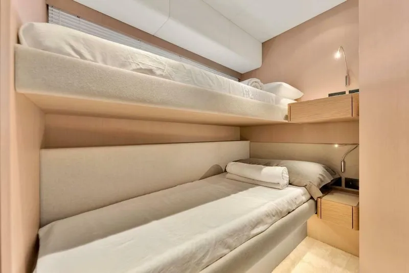 Slide: The Image of Ferretti 500 2021 - 7247467