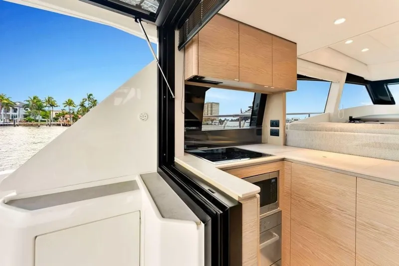 Slide: The Image of Ferretti 500 2021 - 7247046