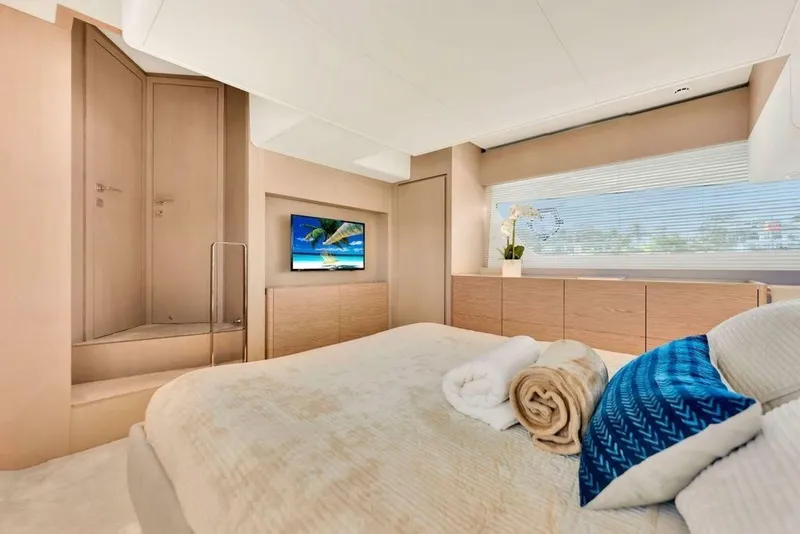 Slide: The Image of Ferretti 500 2021 - 7247231