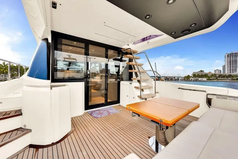 Slide: The Image of Ferretti 500 2021 - 7246907