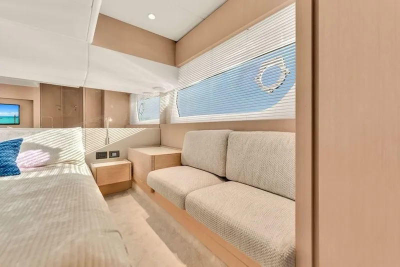 Slide: The Image of Ferretti 500 2021 - 7247293