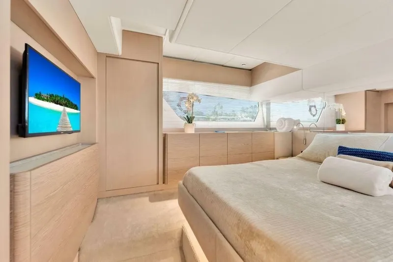 Slide: The Image of Ferretti 500 2021 - 7247227