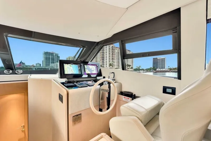 Slide: The Image of Ferretti 500 2021 - 7247118