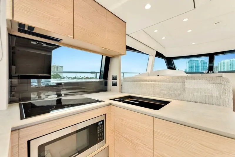 Slide: The Image of Ferretti 500 2021 - 7247051