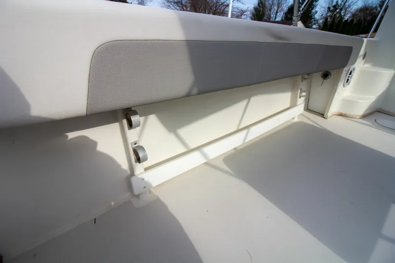 Slide: The Image of Parker Marine 2520 XLD Sport Cabin 2022 - 6942980