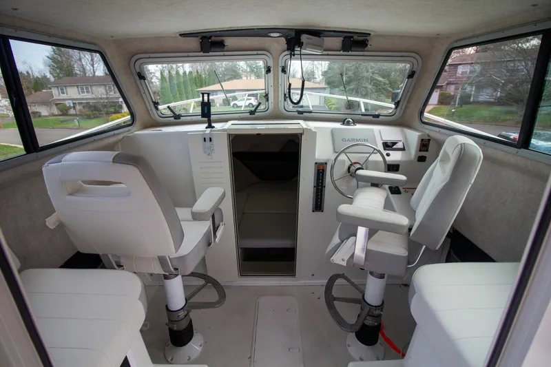 Slide: The Image of Parker Marine 2520 XLD Sport Cabin 2022 - 6943033