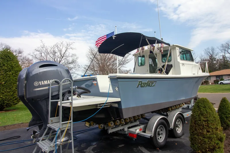 Slide: The Image of Parker Marine 2520 XLD Sport Cabin 2022 - 7229951