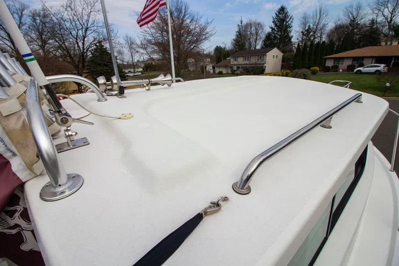 Slide: The Image of Parker Marine 2520 XLD Sport Cabin 2022 - 6943001