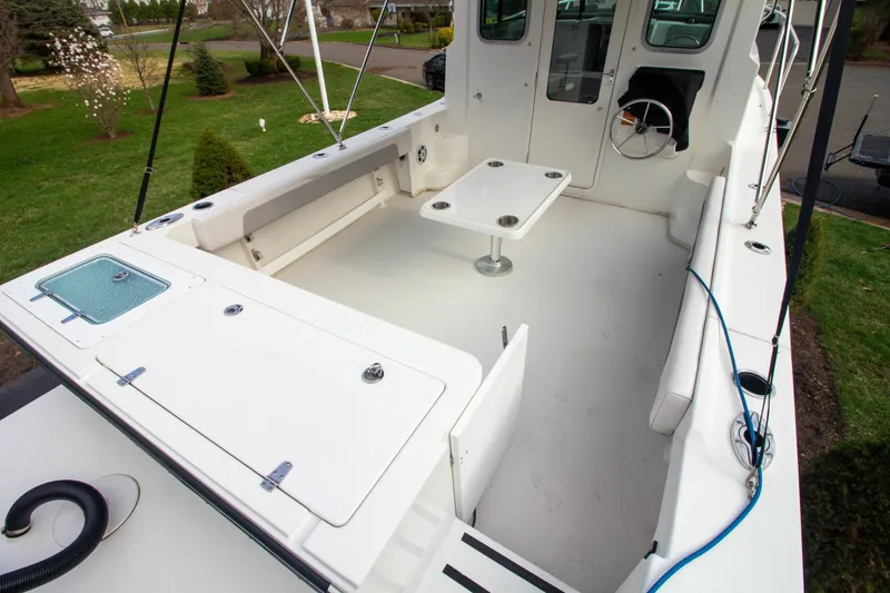 Slide: The Image of Parker Marine 2520 XLD Sport Cabin 2022 - 6942960
