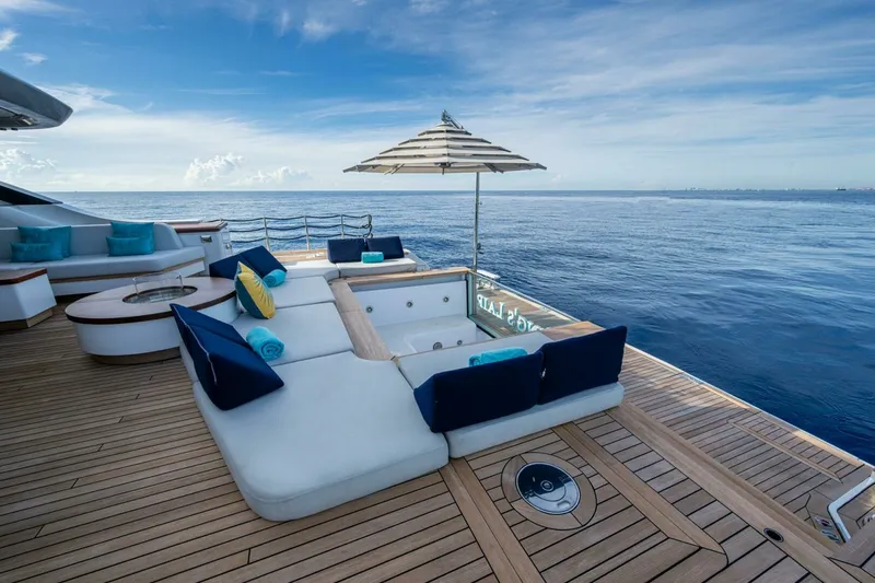 Slide: The Image of 2023 Benetti 34M OASIS 2023 Benetti 34M OASIS - 6888280