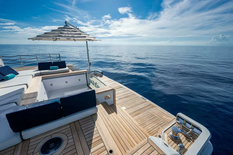 Slide: The Image of 2023 Benetti 34M OASIS 2023 Benetti 34M OASIS - 6888392