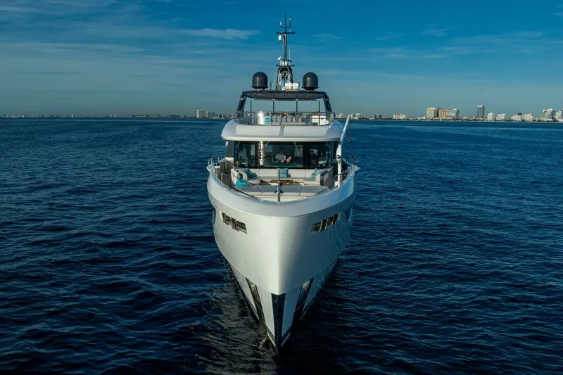 Slide: The Image of 2023 Benetti 34M OASIS 2023 Benetti 34M OASIS - 6888269