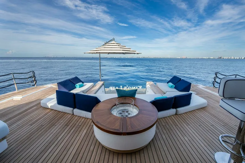 Slide: The Image of 2023 Benetti 34M OASIS 2023 Benetti 34M OASIS - 6888279