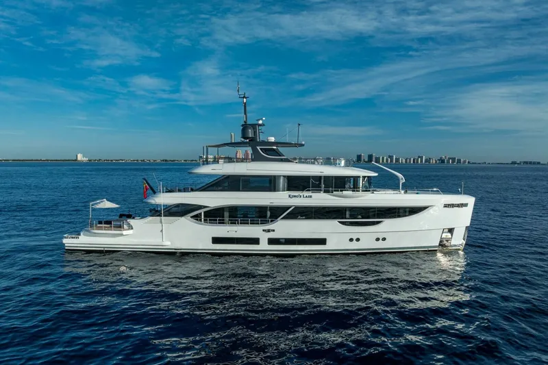 Slide: The Image of 2023 Benetti 34M OASIS 2023 Benetti 34M OASIS - 6888268
