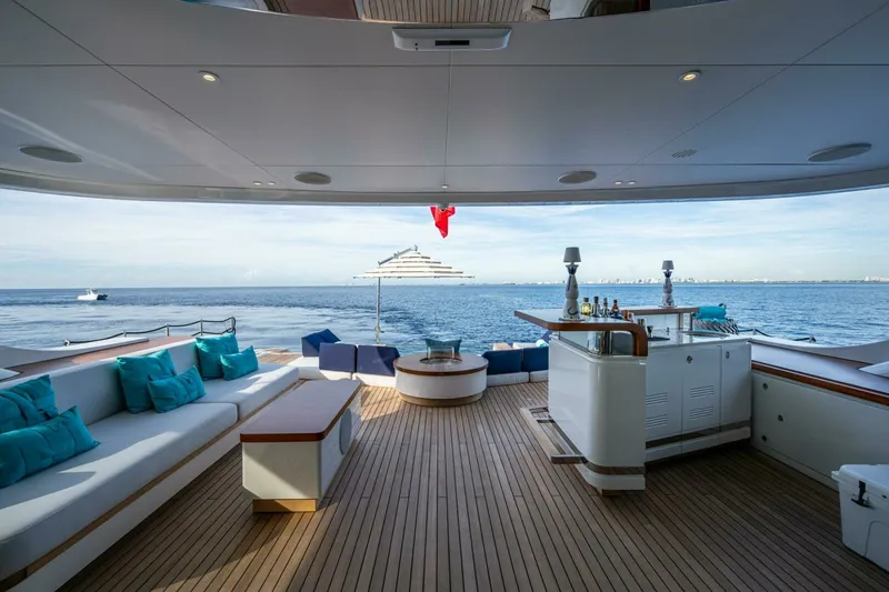 Slide: The Image of 2023 Benetti 34M OASIS 2023 Benetti 34M OASIS - 6888274