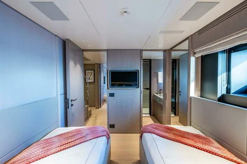 Slide: The Image of 2023 Benetti 34M OASIS 2023 Benetti 34M OASIS - 6888323