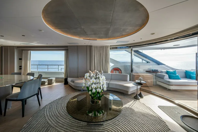 Slide: The Image of 2023 Benetti 34M OASIS 2023 Benetti 34M OASIS - 6888289