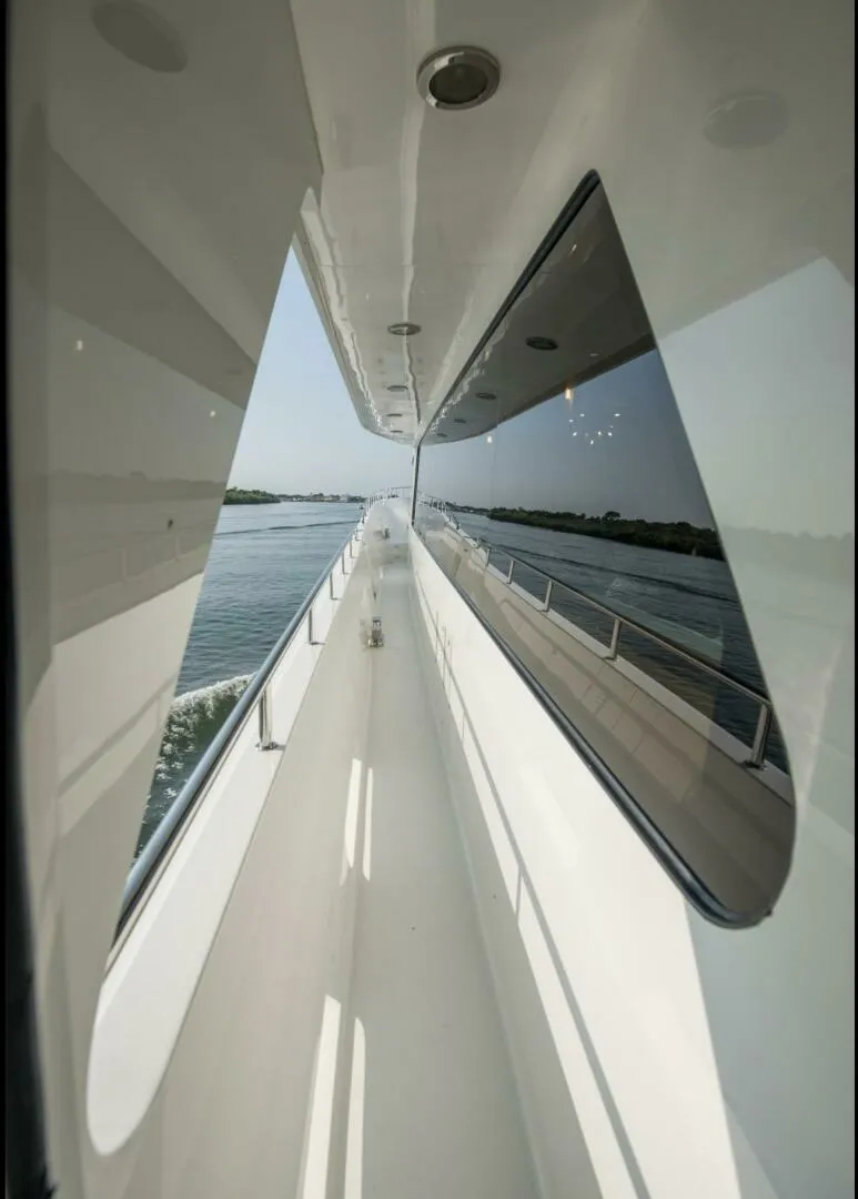 Slide: The Image of Cheoy Lee 95 FOOTLOOSE - Exterior 2008 Cheoy Lee 95
FOOTLOOSE - 6888474