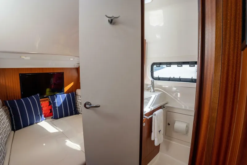 Slide: The Image of Pursuit S 428 Sport 2022 - 7387894
