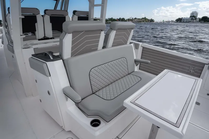 Slide: The Image of Pursuit S 428 Sport 2022 - 7387831