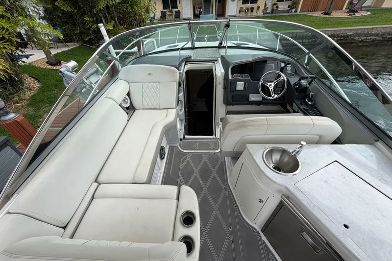Slide: The Image of Regal 33 XO 2022 - 7534218