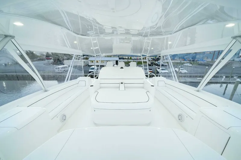 Slide: The Image of Viking 90 Convertible - Helm 2026 Viking 90 Convertible - 6888845