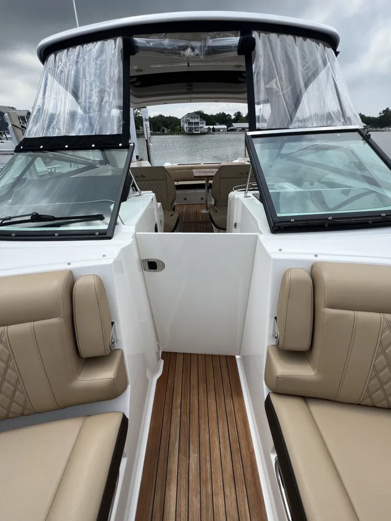 Slide: The Image of Sea Ray 350 SLX 2020 - 6986816
