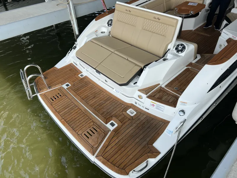 Slide: The Image of Sea Ray 350 SLX 2020 - 6986840