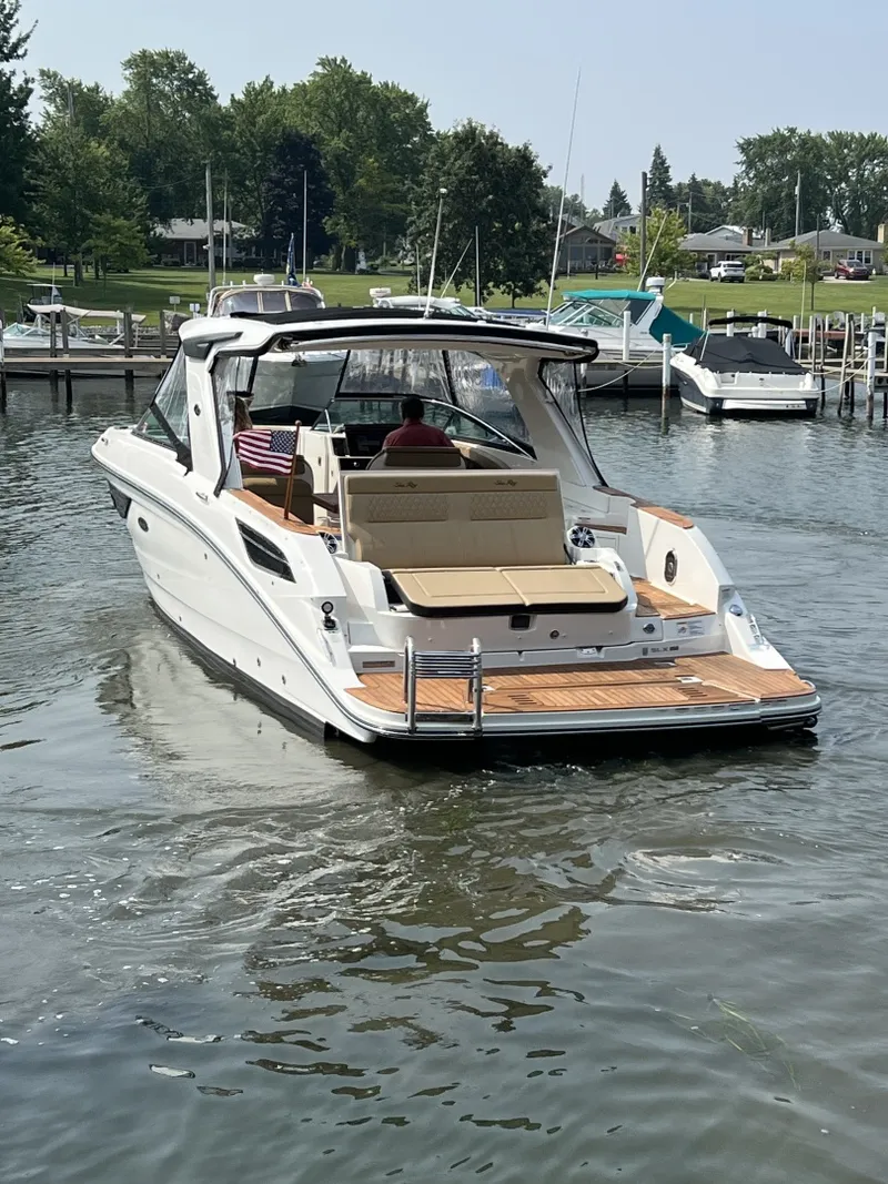 Slide: The Image of Sea Ray 350 SLX 2020 - 6986762