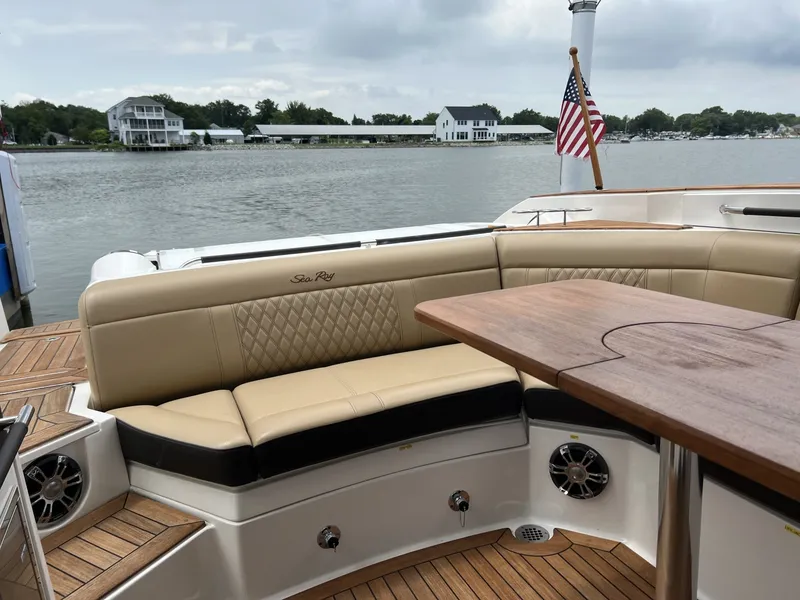 Slide: The Image of Sea Ray 350 SLX 2020 - 6986791