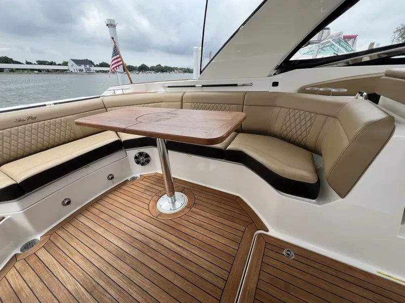 Slide: The Image of Sea Ray 350 SLX 2020 - 6986785