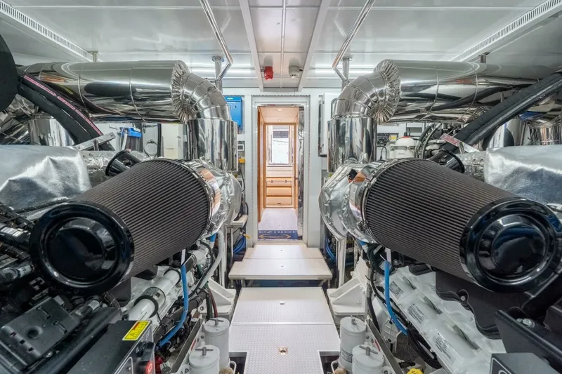 Slide: The Image of Horizon FD80 SHERI LYNN - Engine Room 2023 Horizon 80
SHERI LYNN - 6889402