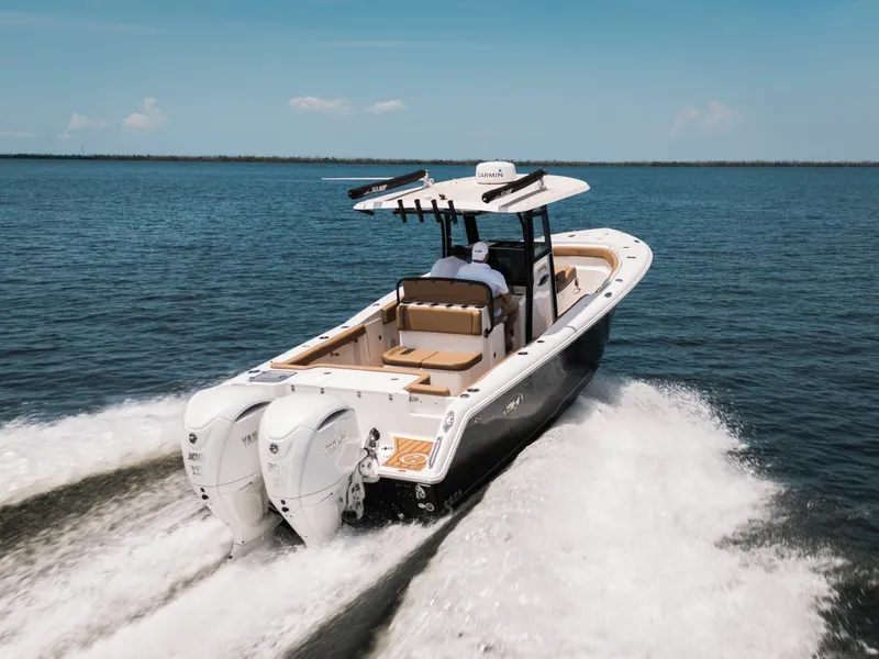 Slide: The Image of Sea Hunt Gamefish 30 Coffin Box 2022 - 6889916