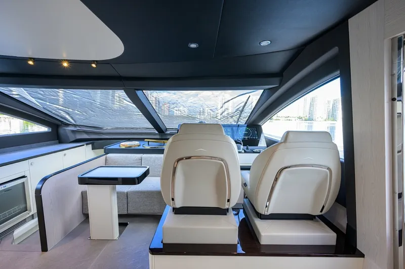 Slide: The Image of Azimut 78 - DT78 - Helm 2024 Azimut 78 Fly - DT78 - 6889526