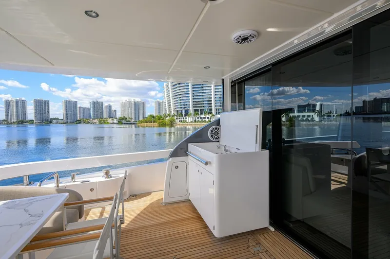 Slide: The Image of Azimut 78 - DT78 - Aft Deck 2024 Azimut 78 Fly - DT78 - 6889504