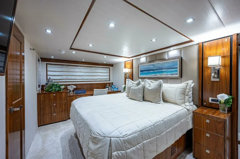 Slide: The Image of Viking 75 MIRAGE - Master Stateroom 2017 Viking 75 Motoryacht MIRAGE - 6889789
