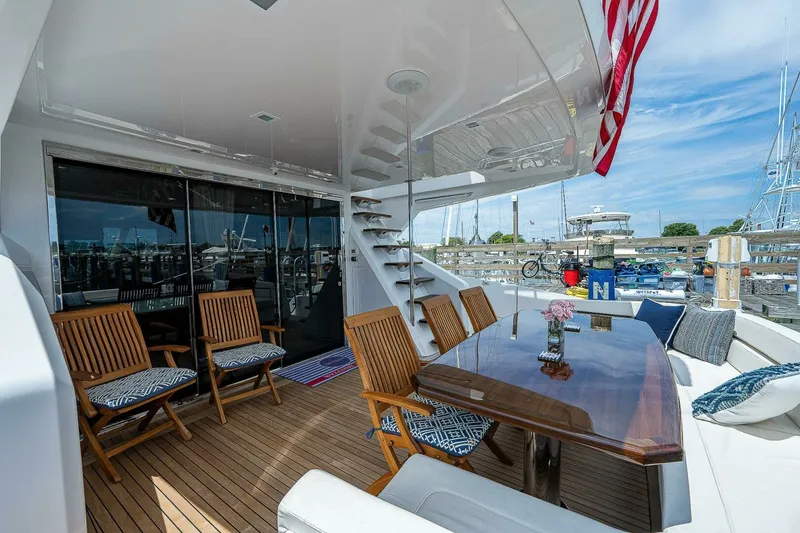 Slide: The Image of Viking 75 MIRAGE - Cockpit 2017 Viking 75 Motoryacht MIRAGE - 6889826