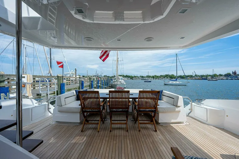Slide: The Image of Viking 75 MIRAGE - Cockpit 2017 Viking 75 Motoryacht MIRAGE - 6889829