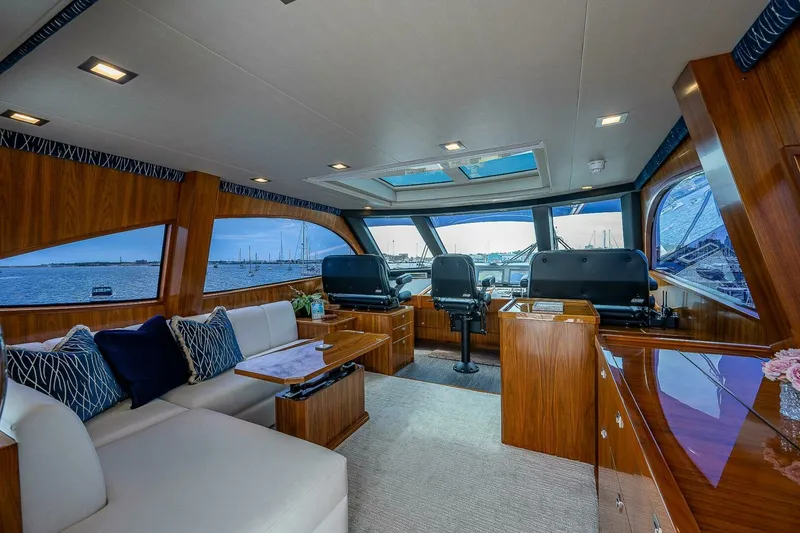 Slide: The Image of Viking 75 MIRAGE - Enclosed Flybridge 2017 Viking 75 Motoryacht MIRAGE - 6889819