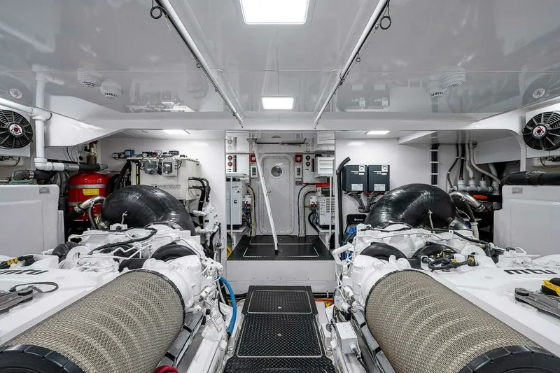 Slide: The Image of Viking 75 MIRAGE - Engine Room 2017 Viking 75 Motoryacht MIRAGE - 6889839