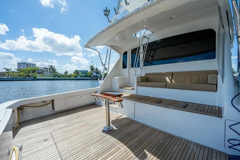 Slide: The Image of Cockpit 2005 Viking 74 Convertible - Reel Estate - 6889901